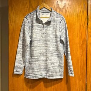 Mens Large top, worn once, in great condition, no stains